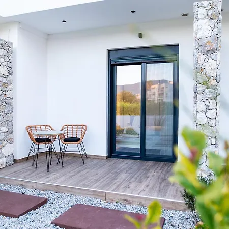 Pebble Gargen Aloe - Pampas Grass Appartement