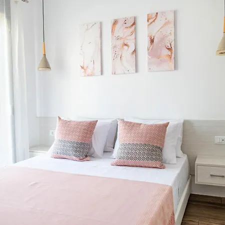Pebble Gargen Aloe - Pampas Grass Appartement Kos
